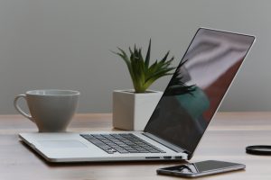 Laptop cup and plant - Simply Nourished | Food Coaching & Reiki, Melbourne VIC - simplynourished.com.au