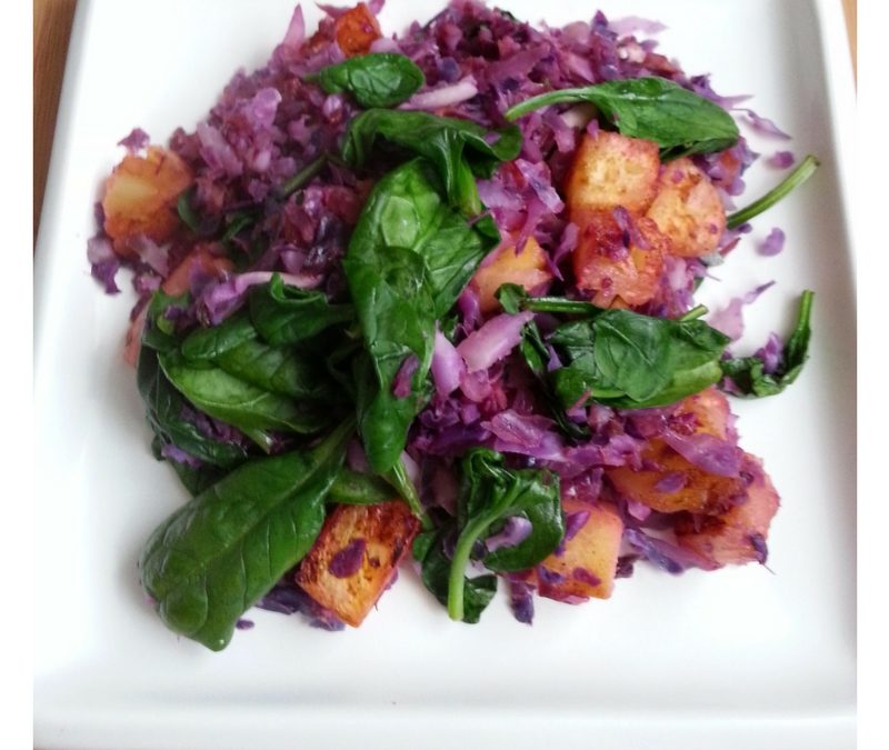 Red cabbage, Spinach & Pineapple Warm Salad Stir-Fry